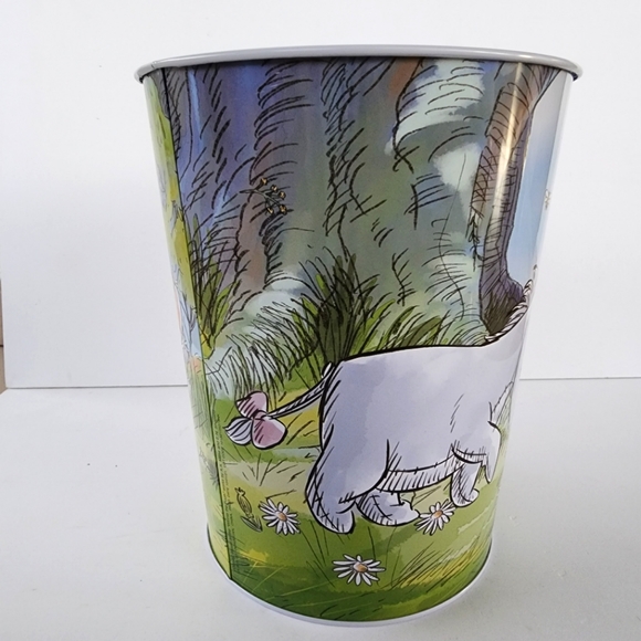NEW Winnie The Pooh Metal Round Wastebasket Trash Can - Picture 5 of 10